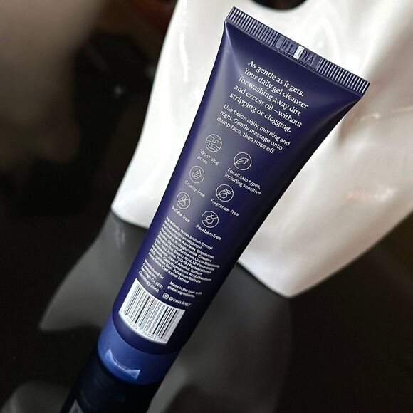 SEALED Curology Gentle Cleanser Gel Foaming Face Wash Sensitive Skin Full Size - Picture 8 of 12